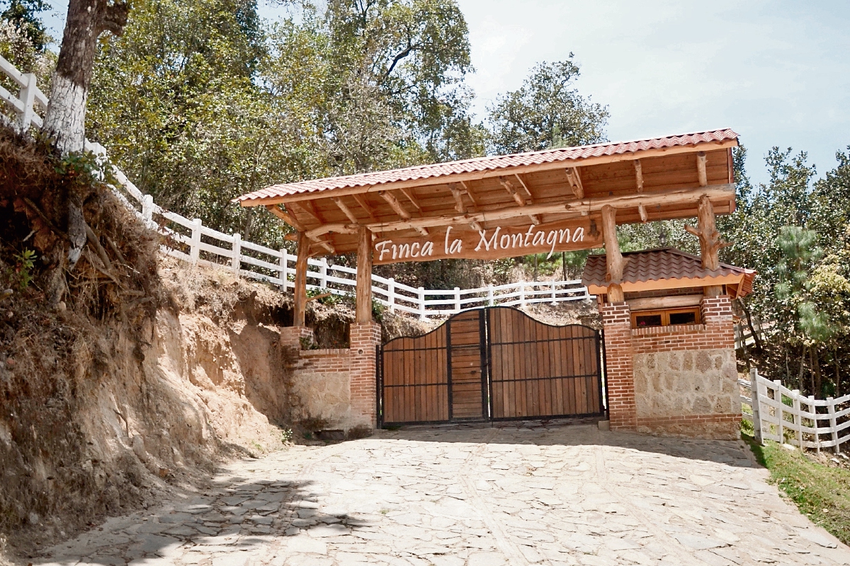La mansión La Montagna, ubicada en Tecpán Guatemala, Chimaltenango, fue embargada por el Juzgado de Extinción de Domino.