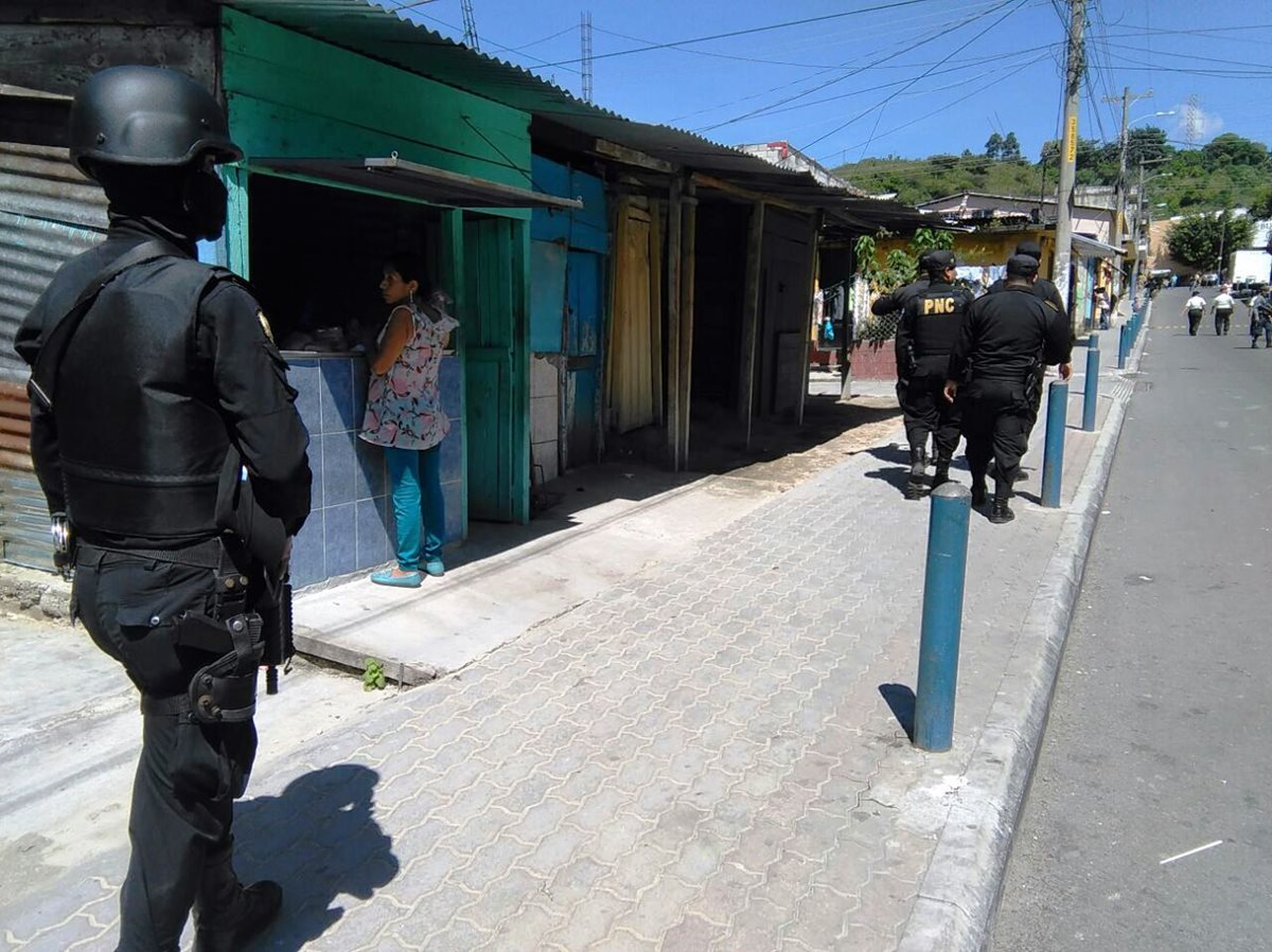 Autoridades recuperan 16 casas en Villa Nueva ocupadas por pandilleros