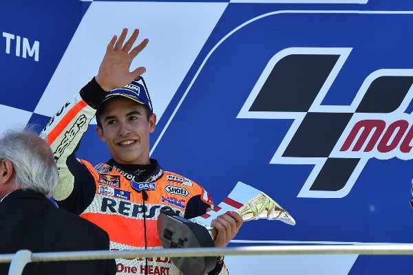 El piloto español Marc Márquez no es querido por los aficionados italianos. (Foto Prensa Libre: AFP)
