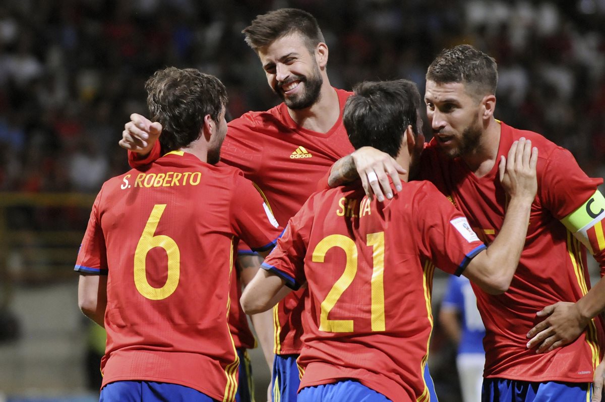 España arrancó la eliminatoria de la mejor manera posible. (Foto Prensa Libre: EFE)