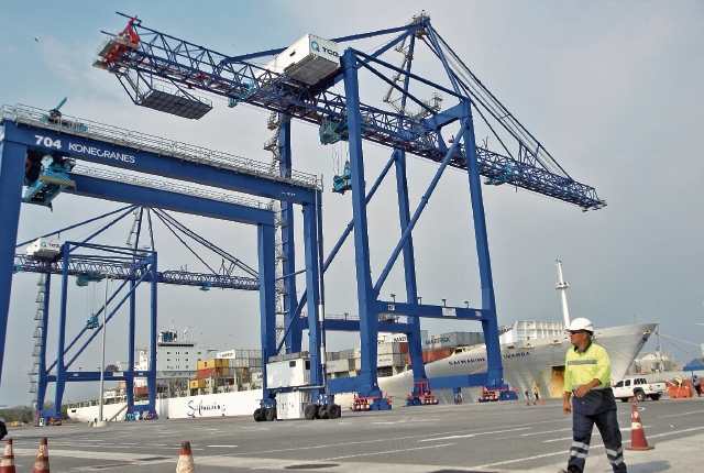 Las terminales portuarias deberán implementar varias acciones que requirió la Intendencia de Aduanas. (Foto Prensa Libre: Hemeroteca)