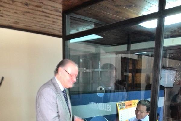 Fernando López, presidente de la Cámara de Industria de Guatemala (CIG), presentó una acción en la Corte de Constitucionalidad (CC) contra la municipalidad de Zaragoza, Chimaltenango, por tributo ilegal a negocios que venden bebidas alcohólicas o fermentadas.