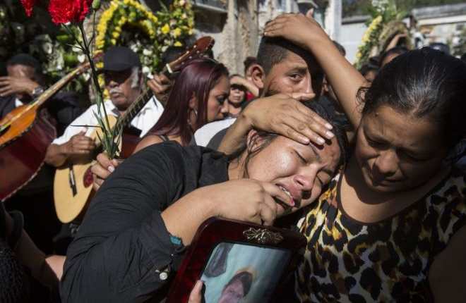 El 8 de marzo 34 jóvenes murieron calcinadas en el Hogar Seguro Virgen de la Asunción de Guatemala, y cuatro días después la cifra era ya de 40. AP