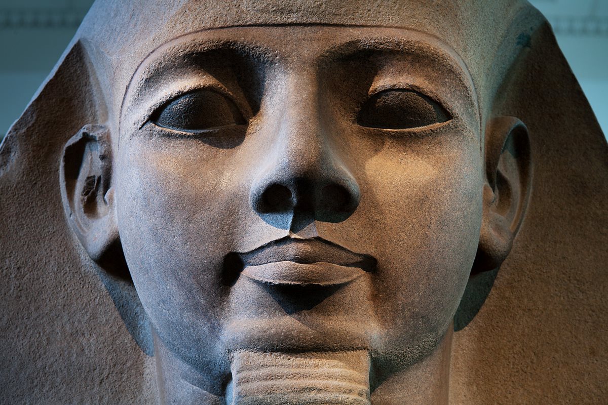 Ramsés II fue uno de los gobernantes más destacados y recordados del antiguo Egipto.