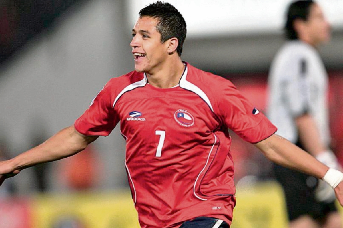 El jugador Alexis Sánchez es uno de los principales motores de la selección chilena. (Foto Prensa Libre: EFE)