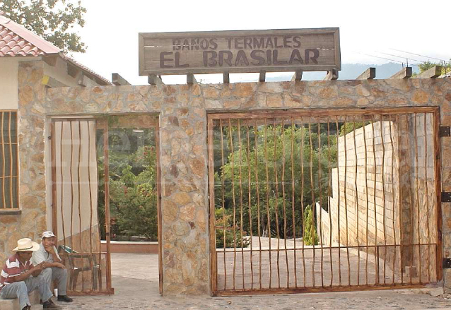 Los baños cuentan con 7 piscinas de diferentes tamaños y temperaturas. (Foto: Hemeroteca PL)