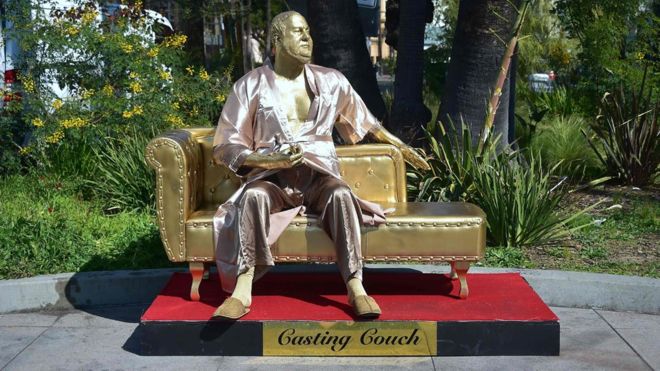 La estatua tomó dos meses para esculpirla y fue pagada con donaciones.(Foto Prensa Libre:AFP)