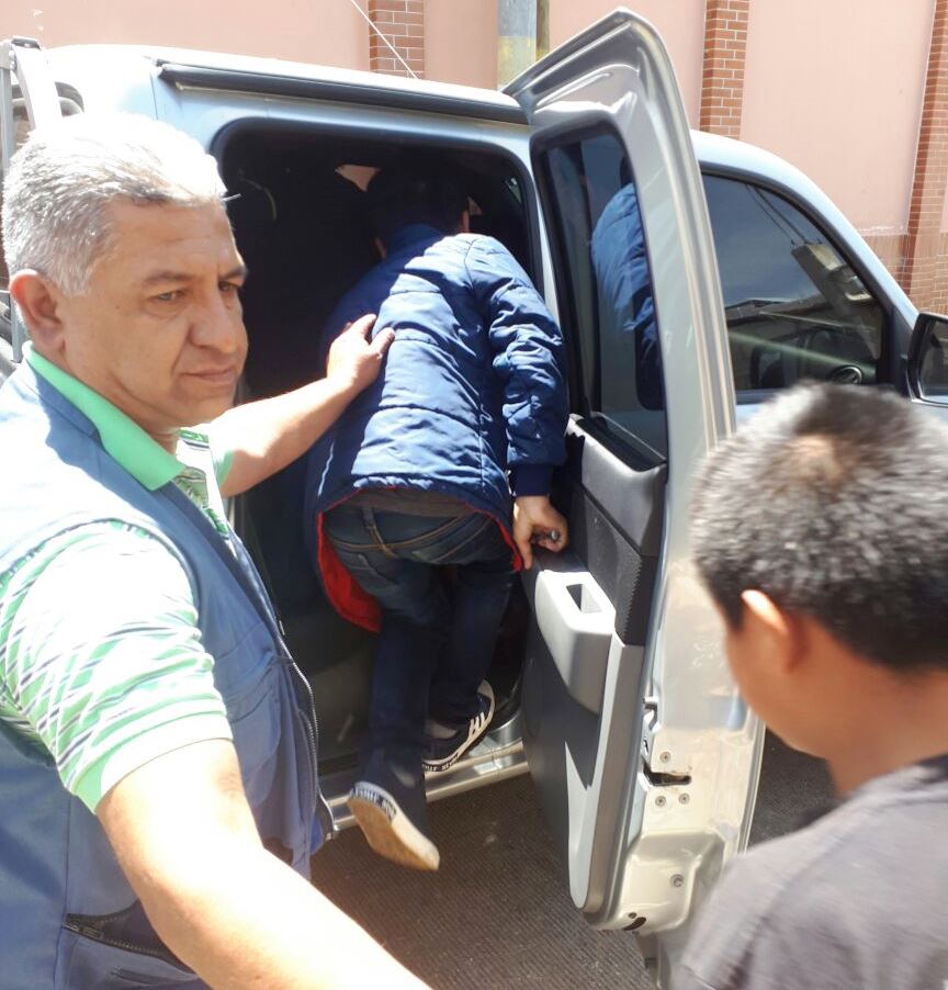 Seis menores quedaron al resguardo del Estado porque su padre y hermano deben enfrentar a la justicia. (Foto Prensa Libre: PNC)