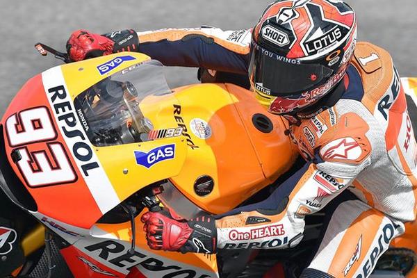 Márquez fue el más veloz este sábado y saldrá desde la pole. (Foto Prensa Libre: EFE)