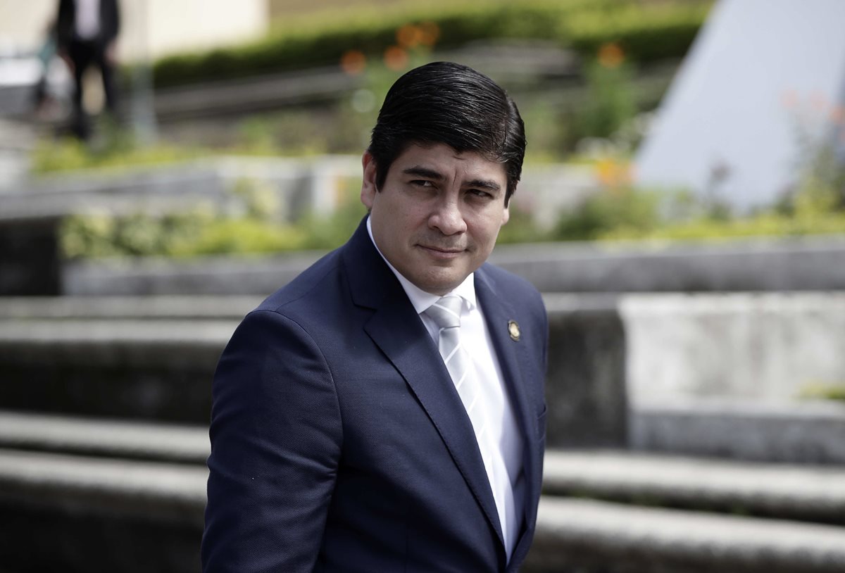 Según el presidente de Costa Rica Carlos Alvarado, la aprobación de la reforma fiscal es parte del plan del país centroamericano para ingresar como miembro de la OCDE, a partir de 2020. (Foto Prensa Libre: EFE)