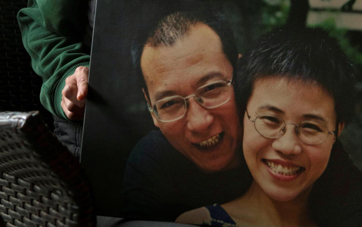 Foto del premio Nobel y su esposa Liu Xia. (Foto Prensa Libre: AP)