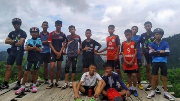 Los niños y adolescentes del club solían realizar excursiones en equipo.