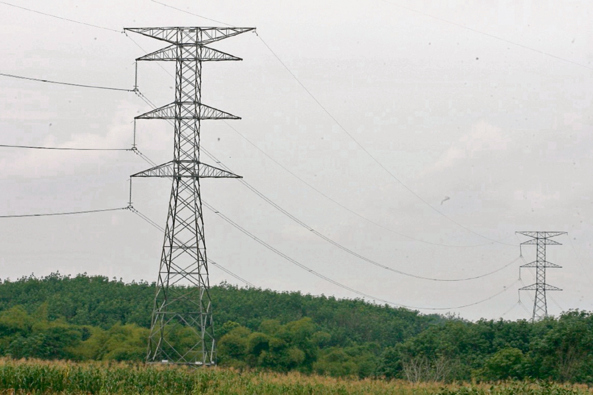 El proyecto para ampliar la red de transmisión de electricidad fue licitado en el 2009 y se adjudicó a la firma colombiana Trecsa. (Foto Prensa Libre: KATTIA VARGAS)