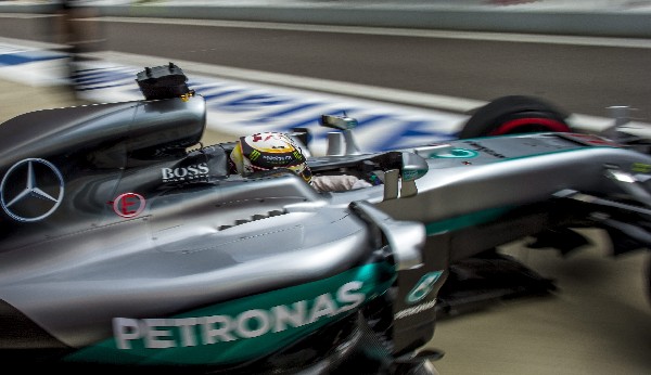 El británico Lewis Hamilton fue el más rápido en las sesiones de la Fórmula Uno. (Foto Prensa Libre: EFE)