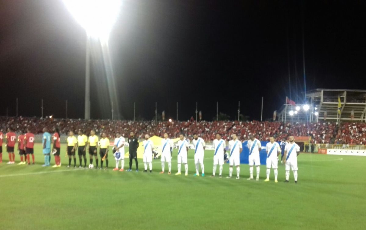 Guatemala disputa un partido crucial frente a Trinidad y Tobago. (Foto Prensa Libre: Edwin Fajardo)