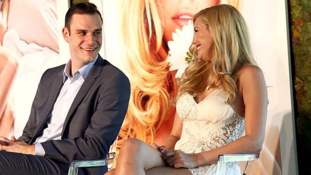 En varias ocasiones Cooper Hefner ha dicho que desea continuar la visión de su padre, pero haciéndola más accesible a las nuevas generaciones. GETTY IMAGES