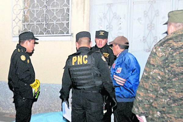 Roberto Raúl  Zeta fue  ultimado en zona 1 de Mixco. (Foto Prensa Libre: CBM)