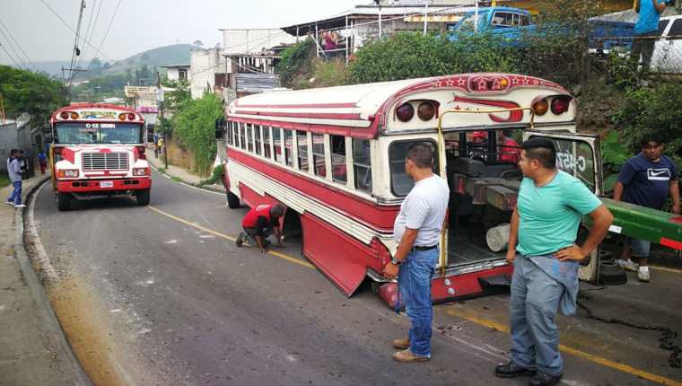Por seguridad de los usuarios, los autobuses de modelos de más de 25 años deben ser reemplazados. (Foto Prensa Libre: Hemeroteca PL)
