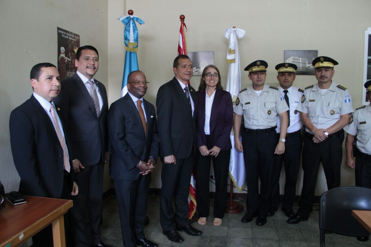 Subsecretaria para Seguridad Civil, Democracia y Derechos Humanos de Estados Unidos, Sara Sewall se reúne con funcionarios dle Ministerio de Gobernación. (Foto Prensa Libre: Mingob)