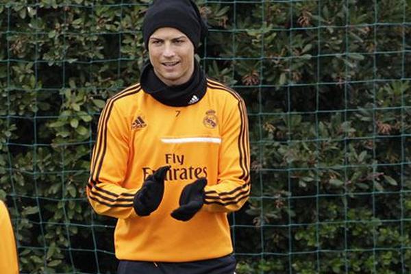 CR7 buscará levantar el ánimo y el juego del Real Madrid. (Foto Prensa Libre: EFE)