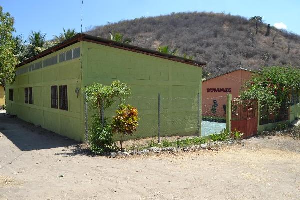 La Escuela Oficial Rural  Mixta de la aldea La Coyotera,  Sanarate,  permanece cerrada, debido a los hechos de violencia en ese municipio.