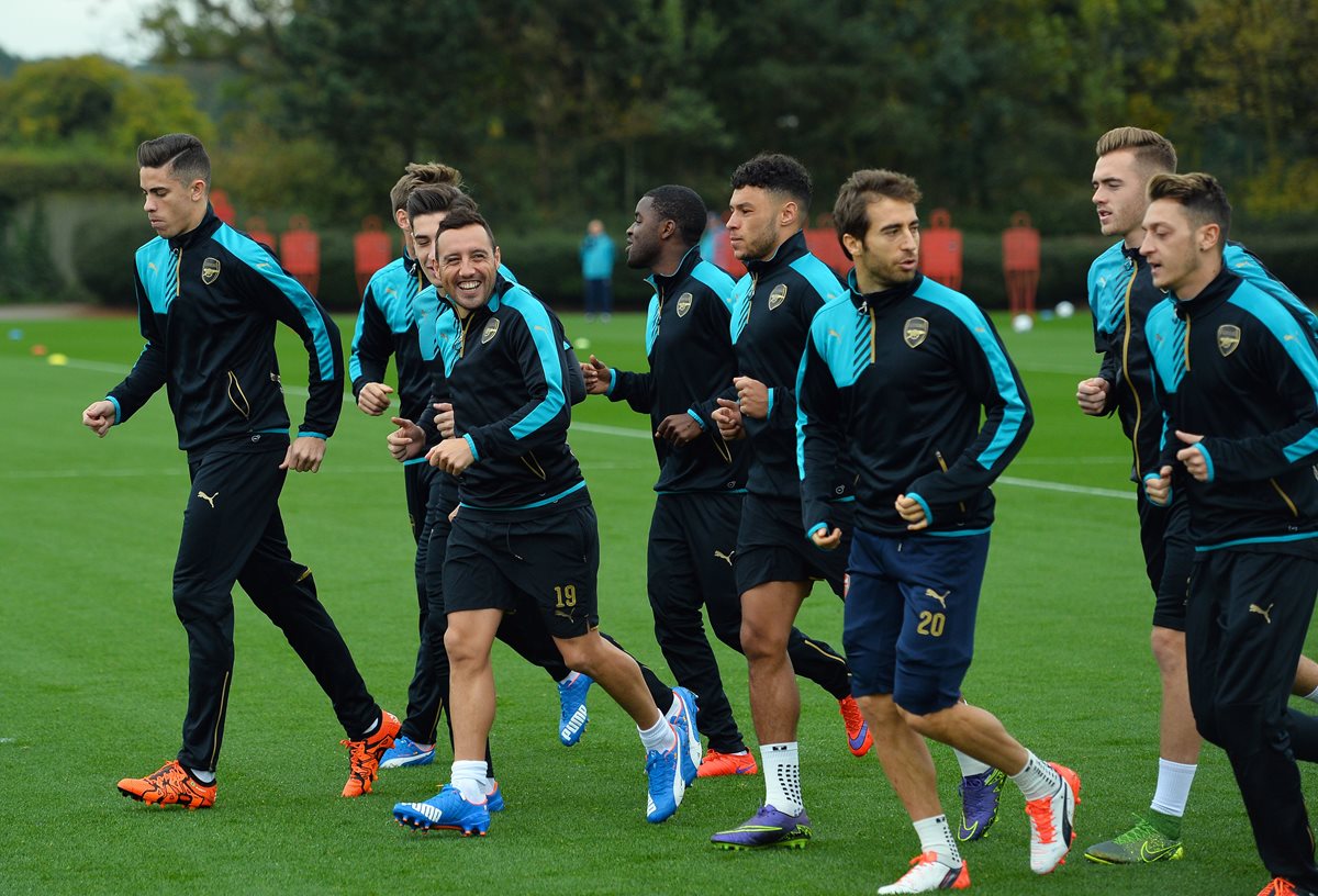 Los jugadores del Arsenal se encuentran motivados para el encuentro de hoy frente al Bayern Múnich. (Foto Prensa Libre: AFP)