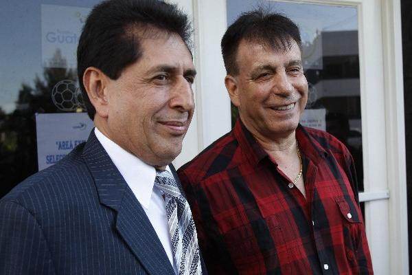 Éver Almeida —derecha — dejará de ser técnico de la Bicolor a partir del 27 de enero, tras la Copa Uncaf. (Foto Prensa Libre: Eduardo González)