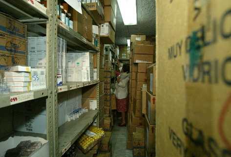 La venta de medicina es cuestionada.