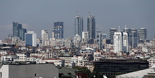 Vista general del distrito financiero en Estambul,Turquía. (Foto Prensa Libre:EFE).