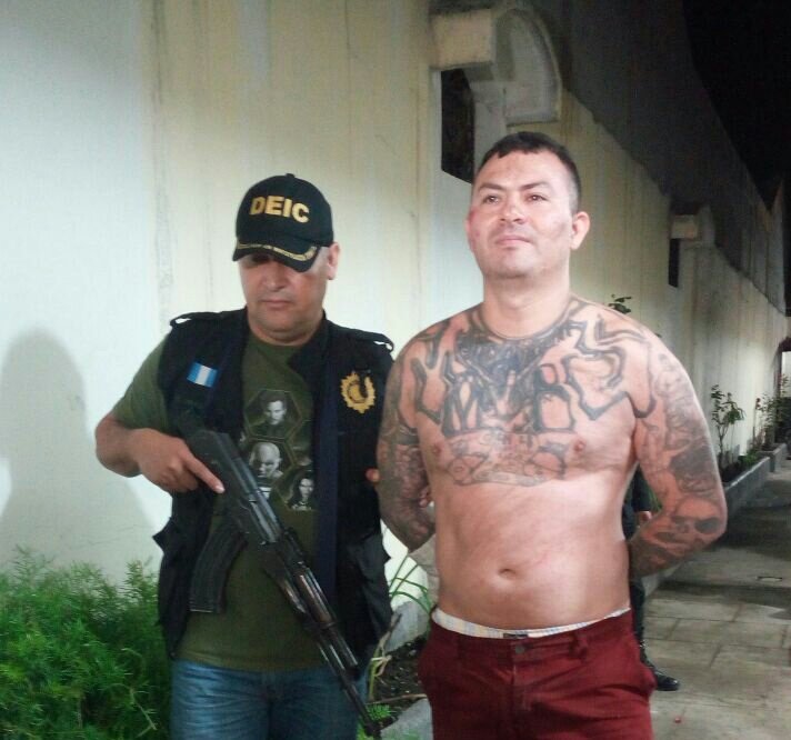 Ángel Gabriel Reyes Marroquín, alias el White, supuesto cabecilla de la Mara Salvatrucha, fue capturado ayer en Chimaltenango. (Foto Prensa Libre: PNC)