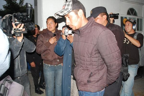 Nehemías Menfiboseth Gómez Juárez