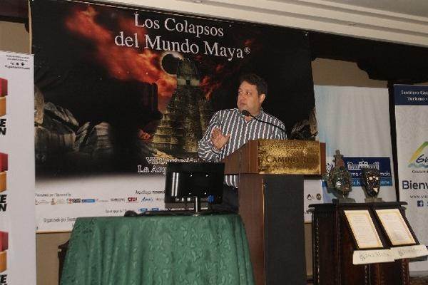 El arqueólogo Tomás Barrientos, codirector del Proyecto Arqueológico La Corona, habla de la influencia de los cambios climatológicos en el apogeo y colapso de ciudades mayas en el período Posclásico.