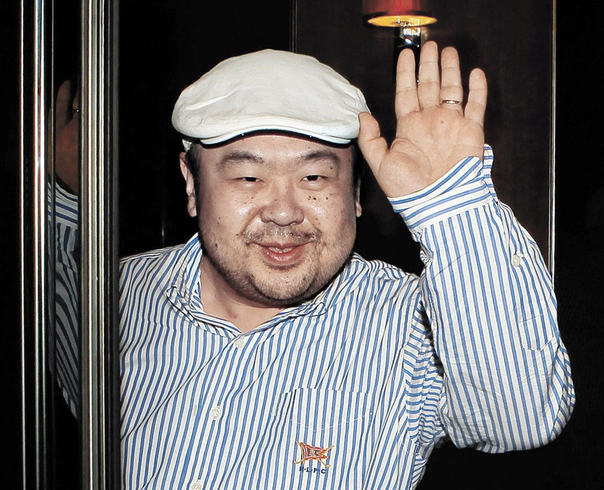 Kim Jong-nam, hermanastro del presidente norcoreano, Kim Jong-un, quien fue asesinado en Malasia. (Foto Prensa Libre: AFP)
