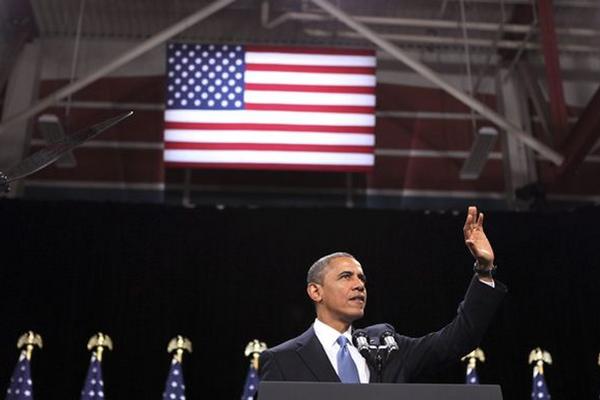 El presidente estadounidense, Barack Obama defendió su plan para una reforma migratoria que legalice a la población indocumentada en EE. UU. (Foto Prensa Libre: EFE)