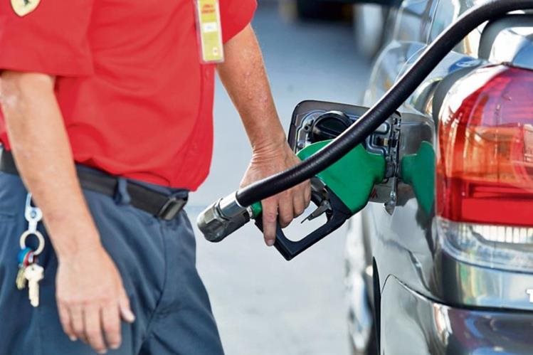 Durante enero el país gastó menos en derivados del petróleo. (Foto Prensa Libre: Hemeroteca PL)