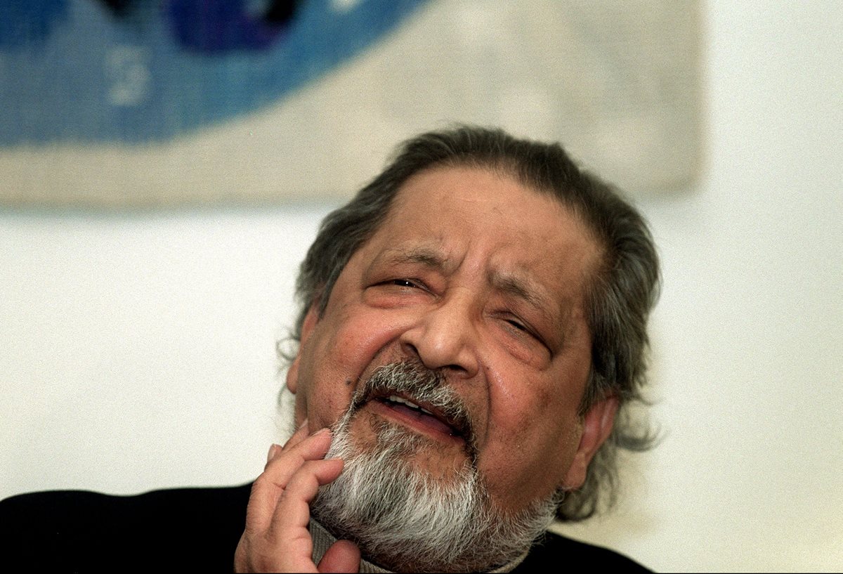Este domingo falleció el escritor británico V.S. Naipaul, ganador del Premio Nobel de Literatura en 2001. (Foto Prensa Libre: AFP).