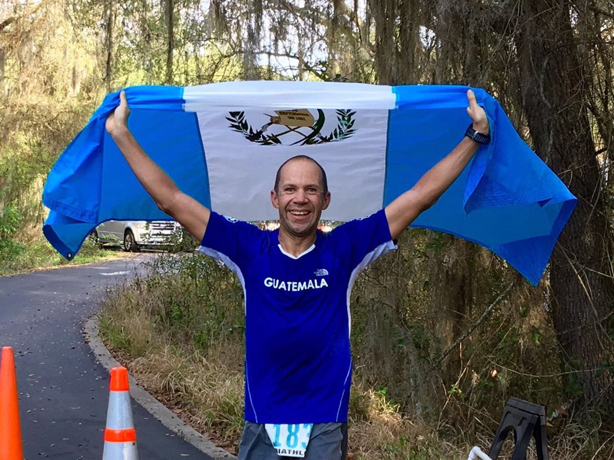 Juan Carlos Sagastume ganó el doble ironman de Orlando, Florida (Foto Prensa Libre: Cortesía)