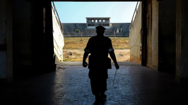 El principal estadio en Mogadiscio fue ocupado como cuartel militar tanto por las fuerzas rebeldes como por la coalición africana para la liberación de Somalia. (Getty Images)