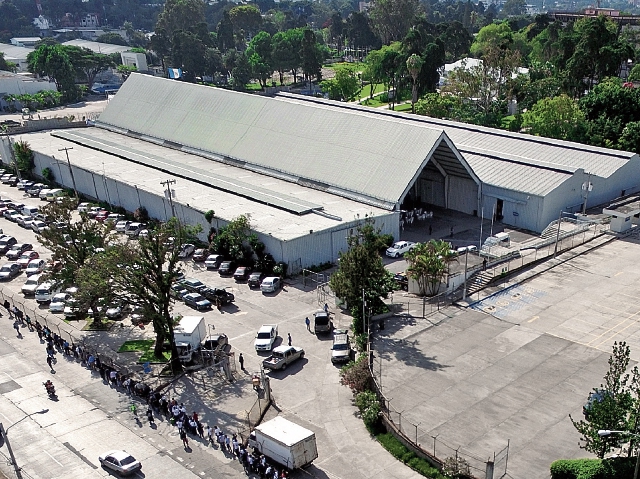 El Parque de la Industria, ubicado en la zona 9 capitalina, tiene 133 mil metros cuadrados, con nueve salones, concha acústica y áreas verdes. Un proyecto pretende convertirlo en centro de convenciones. (Foto Prensa Libre: Álvaro Interiano)