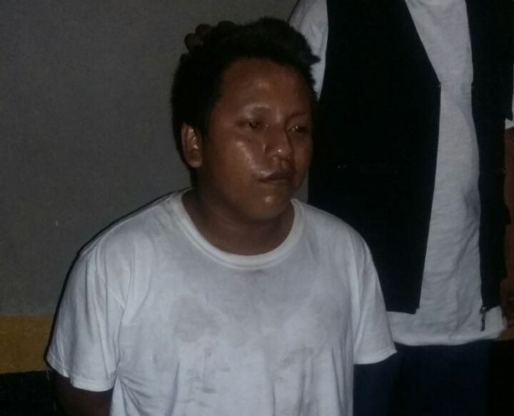 Juan Francisco Salanic fue capturado sindicado de extorsionar a mujeres en Cuyotenango, Suchitepéquez. (Foto Prensa Libre: Melvin Popá)