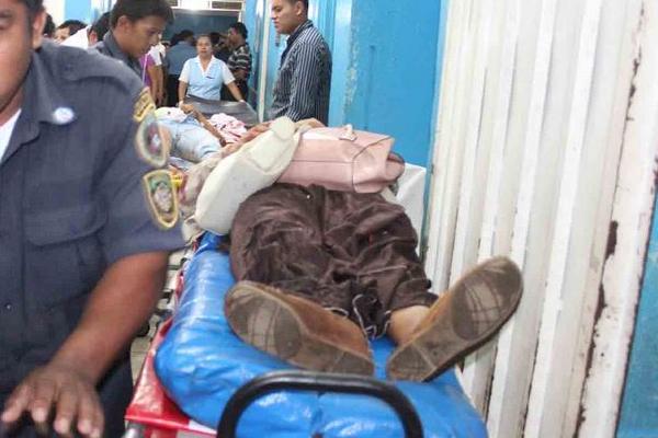 Algunas víctimas eran residentes de la aldea Bethania, Coatepeque. (Foto Prensa Libre: Alex Coyoy)<br _mce_bogus="1"/>