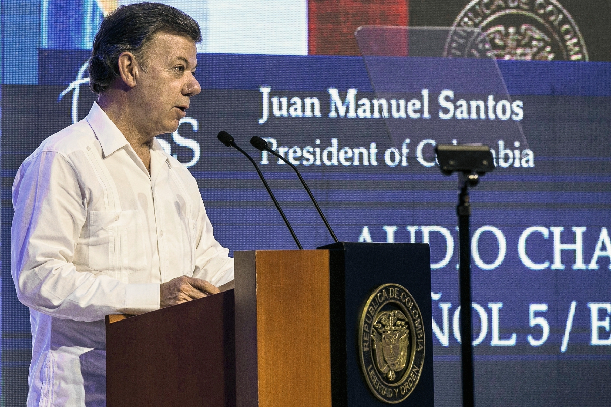 El presidente colombiano, Juan Manuel Santos, anuncia la suspeción  por un mes los bombardeos contra las Farc.(Foto Prensa Libre:APAP