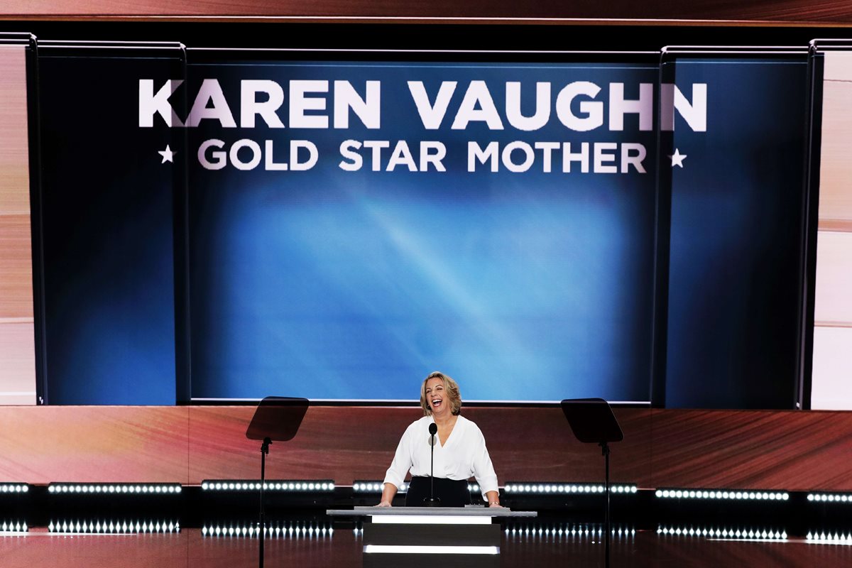 Ataques de embajada en Bengasi, abren discurso republicano contra Clinton. (Foto Prensa Libre: AFP).