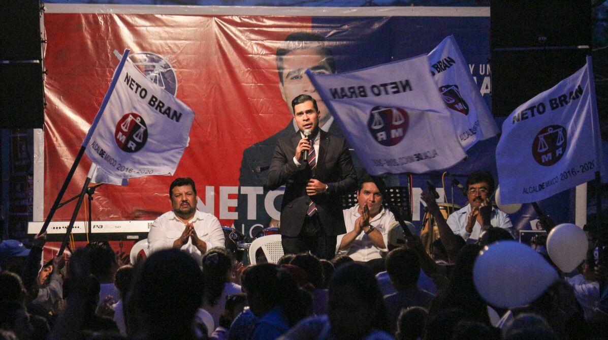Neto Bran durante la proclamación como candidato a alcalde de Mixco por el partido MR. (Foto Prensa Libre: MR)