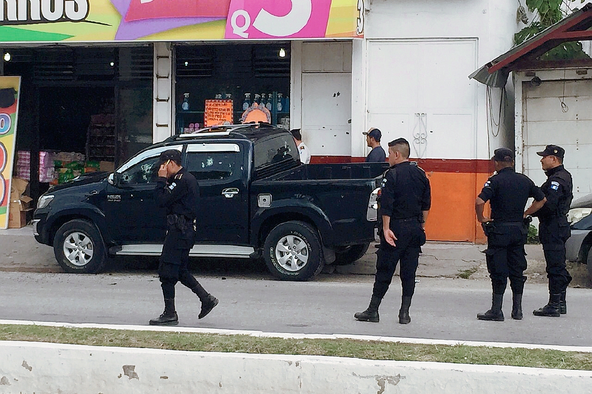 El ataque armado se registró en el barrio El Porvenir, San Benito, Petén. (Foto Prensa Libre: Rigoberto Escobar)