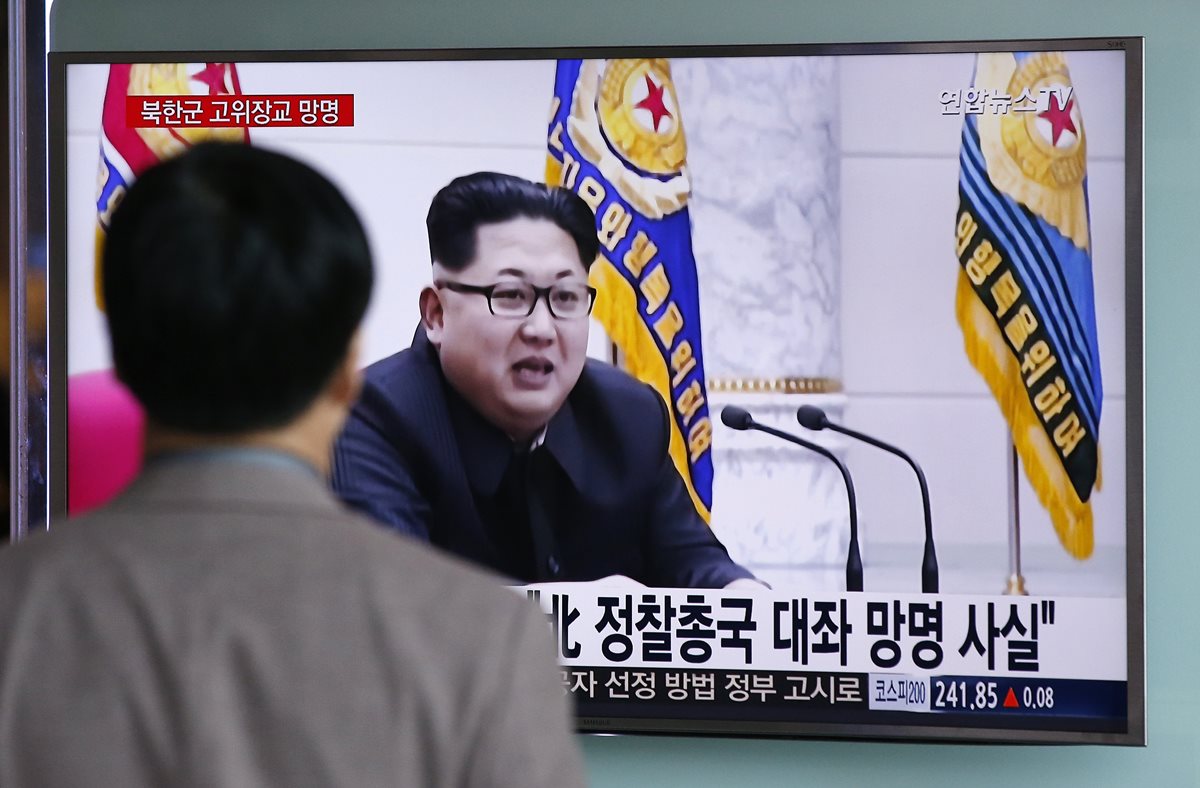 El régimen de Kim Jong-un llevó a cabo el pasado mes de marzo numerosos lanzamientos al mar de proyectiles de corto alcance. (Foto Prensa Libre: AP).