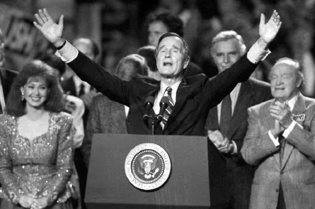 Bush no pudo capitalizar sus éxitos diplomáticos en su campaña por la reelección. GETTY IMAGES