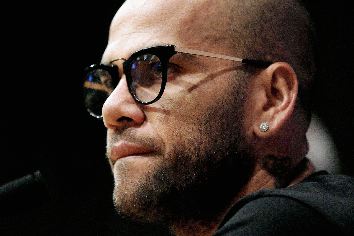 Dani Alves se incorpora a la Selección de Brasil después de firmar la renovación con el FC Barcelona hasta el año 2017. (Foto Prensa Libre: EFE)