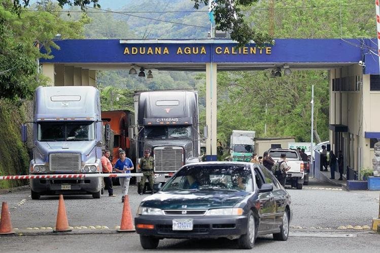 Los cambios fueron realizados en diferentes aduanas. (Foto Prensa Libre: Hemeroteca PL)
