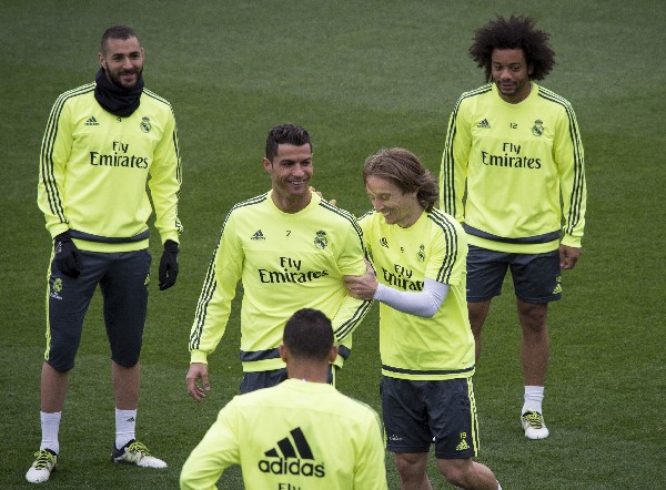 Cristiano Ronaldo aseguró estar bien tras el susto en el partido contra el Villarreal. (Foto Prensa Libre: AFP)